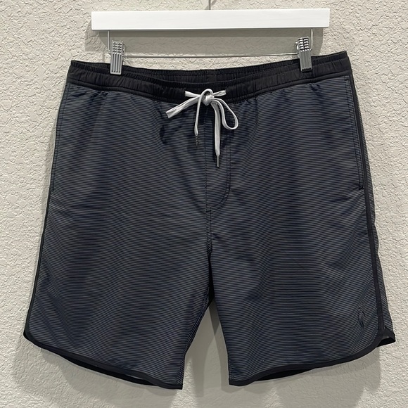 Toes on the Nose lined shorts - Picture 3 of 8